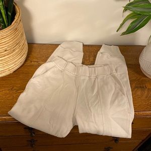 Abercrombie cream sweatpants/ joggers